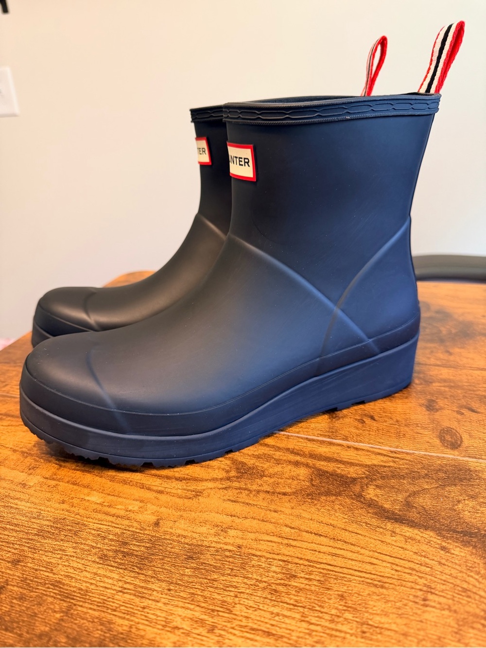Hunter Navy Short Rain Boots with Red Pull Tabs
